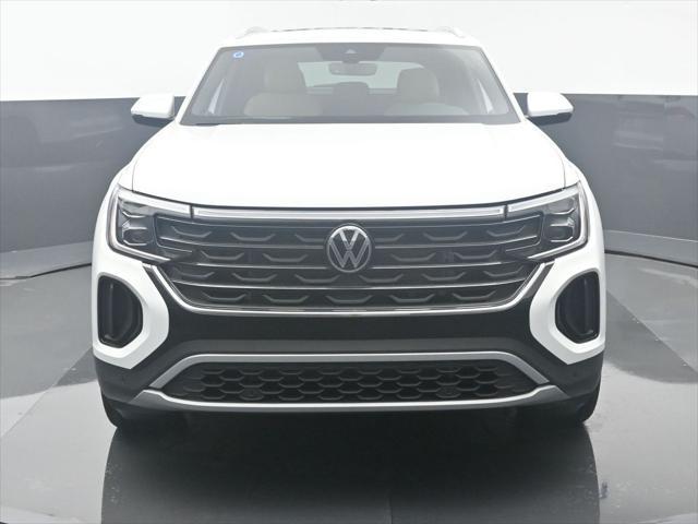 new 2025 Volkswagen Atlas Cross Sport car, priced at $44,103