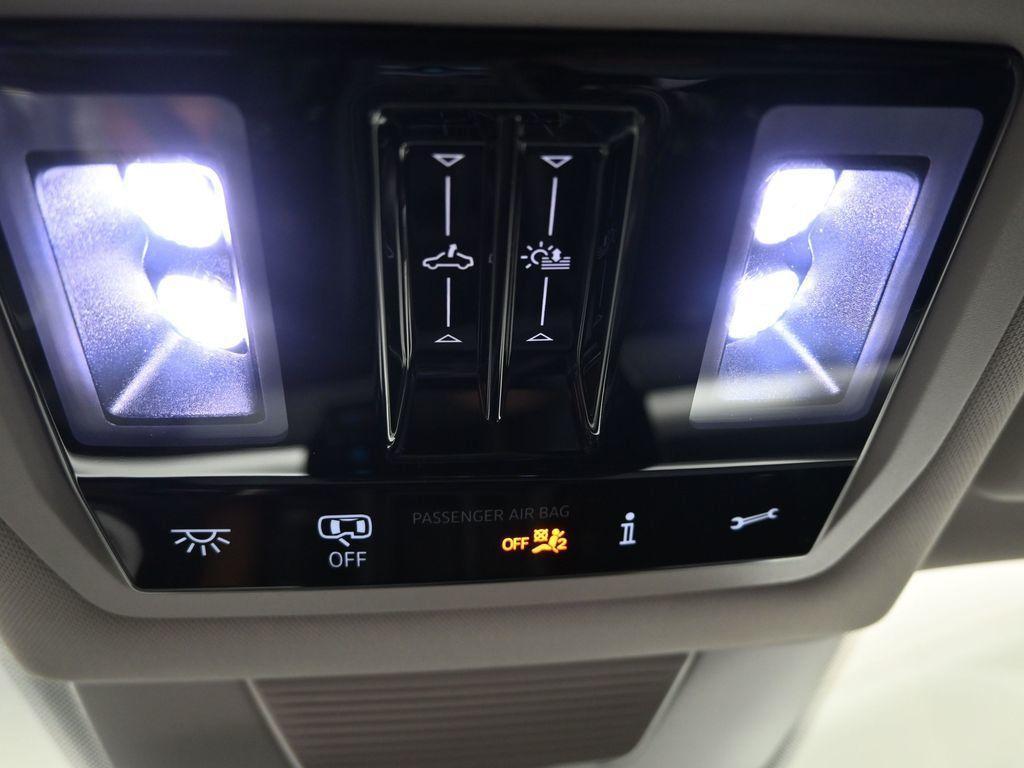 new 2025 Volkswagen Tiguan car, priced at $35,197