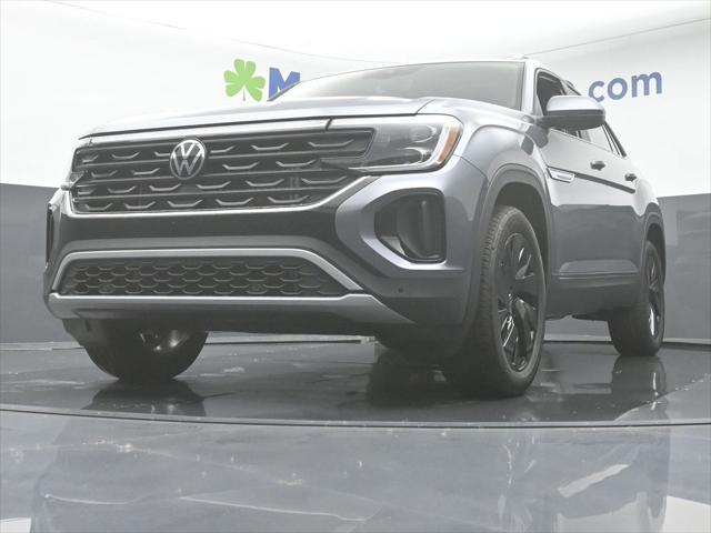 new 2025 Volkswagen Atlas Cross Sport car, priced at $44,103