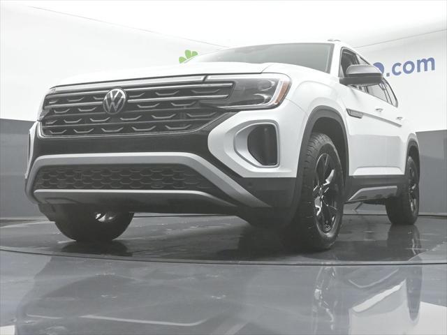 new 2025 Volkswagen Atlas car, priced at $45,904