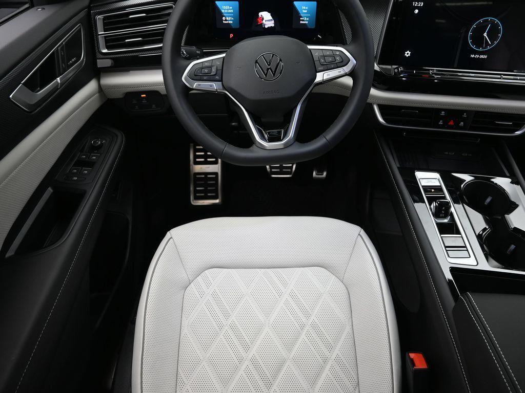 new 2026 Volkswagen Atlas Cross Sport car, priced at $53,469