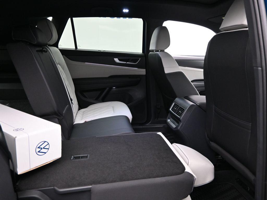 new 2026 Volkswagen Atlas Cross Sport car, priced at $53,469