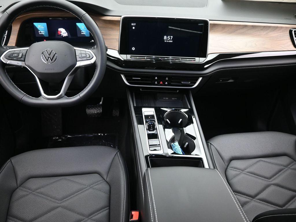 new 2026 Volkswagen Atlas car, priced at $46,088