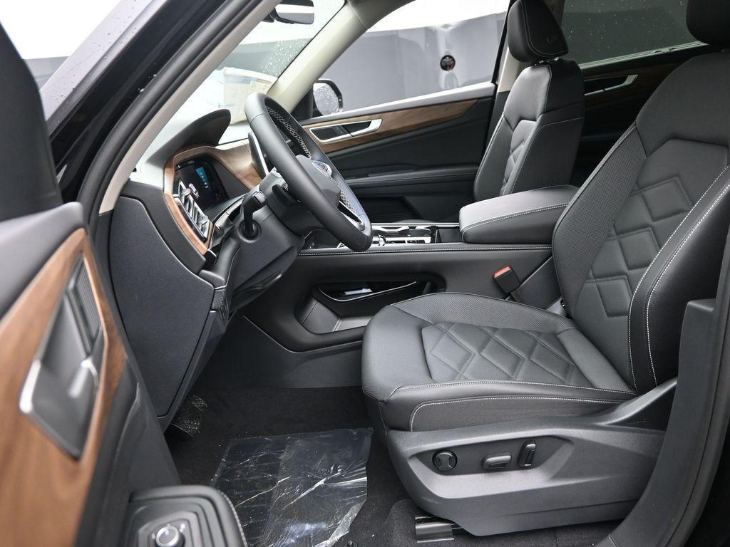 new 2026 Volkswagen Atlas car, priced at $46,088