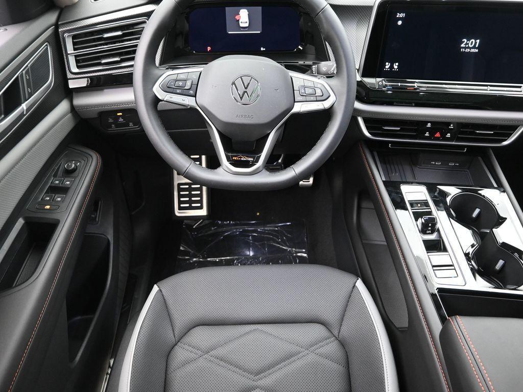 new 2025 Volkswagen Atlas car, priced at $42,654
