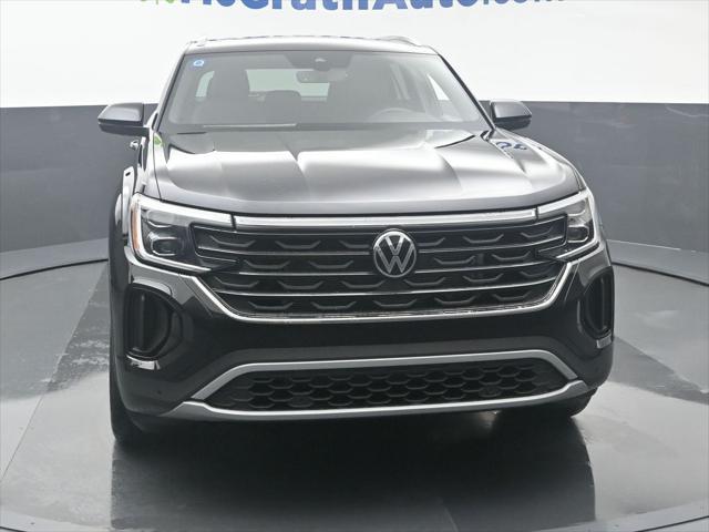 new 2025 Volkswagen Atlas Cross Sport car, priced at $43,591