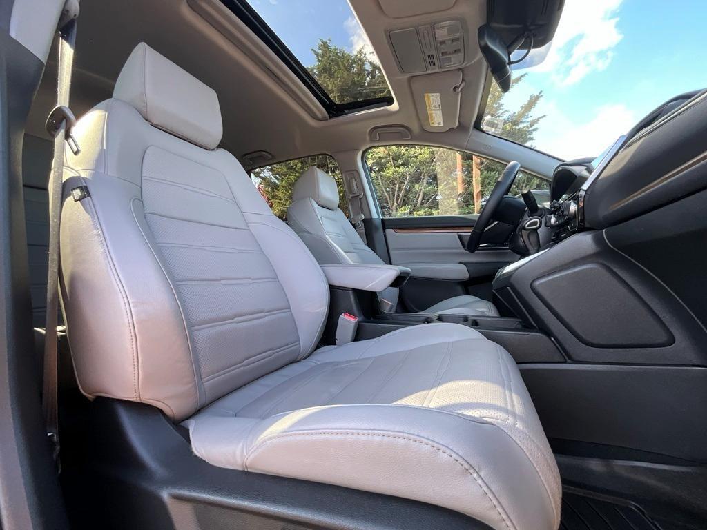 used 2017 Honda CR-V car, priced at $21,000