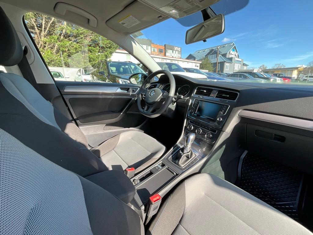 used 2016 Volkswagen e-Golf car, priced at $9,933