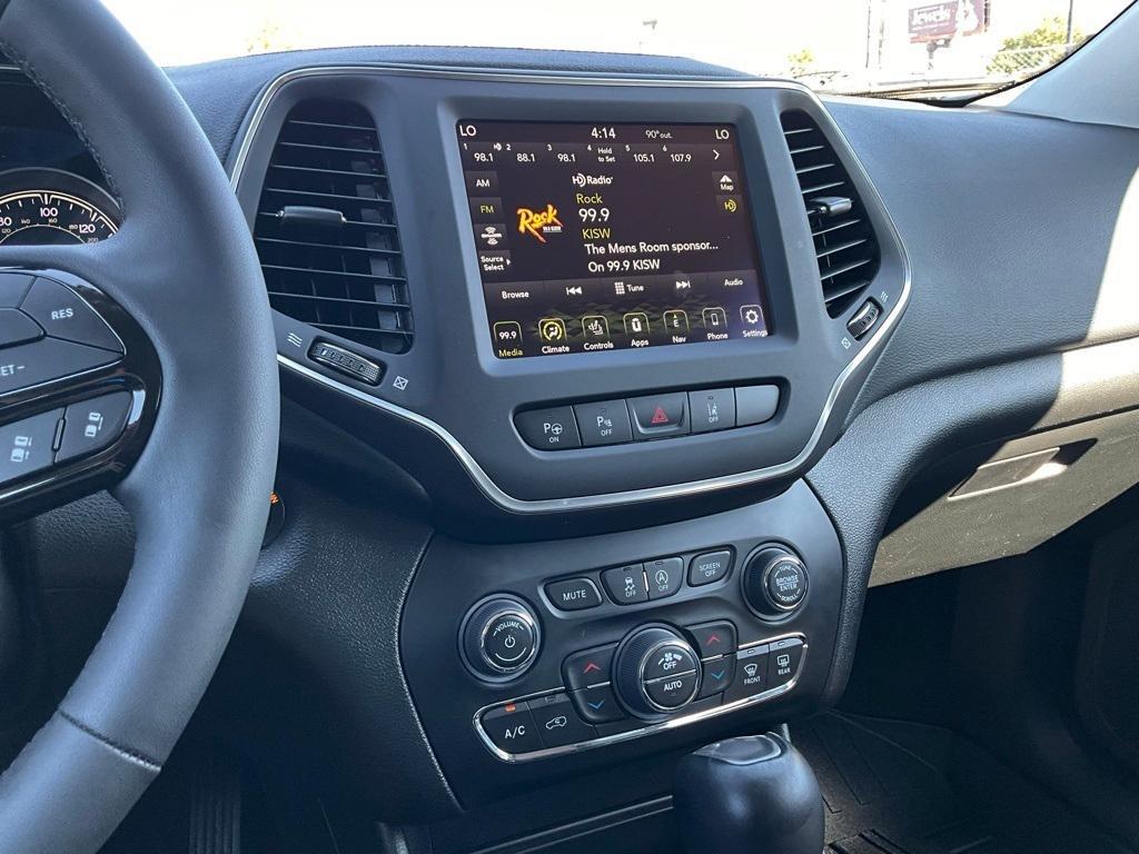 used 2023 Jeep Cherokee car, priced at $23,550