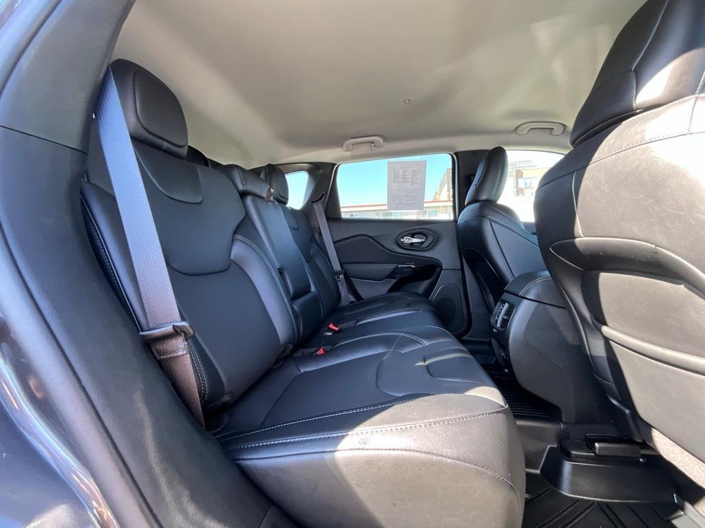 used 2023 Jeep Cherokee car, priced at $23,550