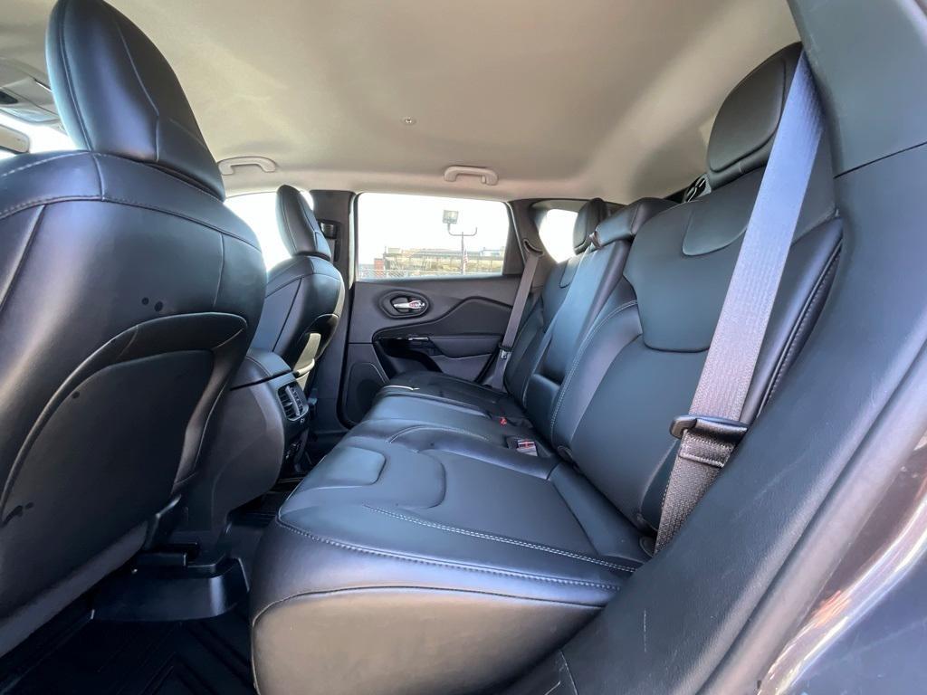 used 2023 Jeep Cherokee car, priced at $23,550
