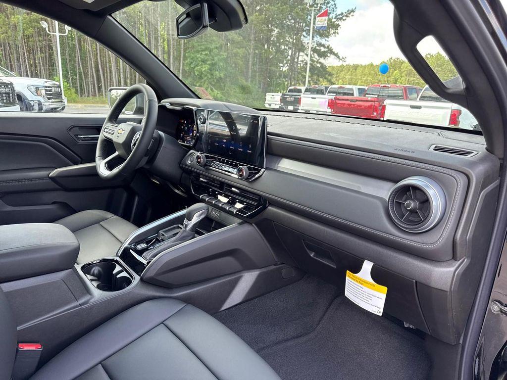 new 2025 Chevrolet Colorado car, priced at $41,239