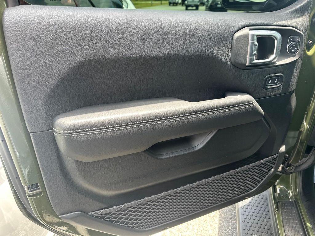 used 2021 Jeep Wrangler Unlimited car, priced at $37,988