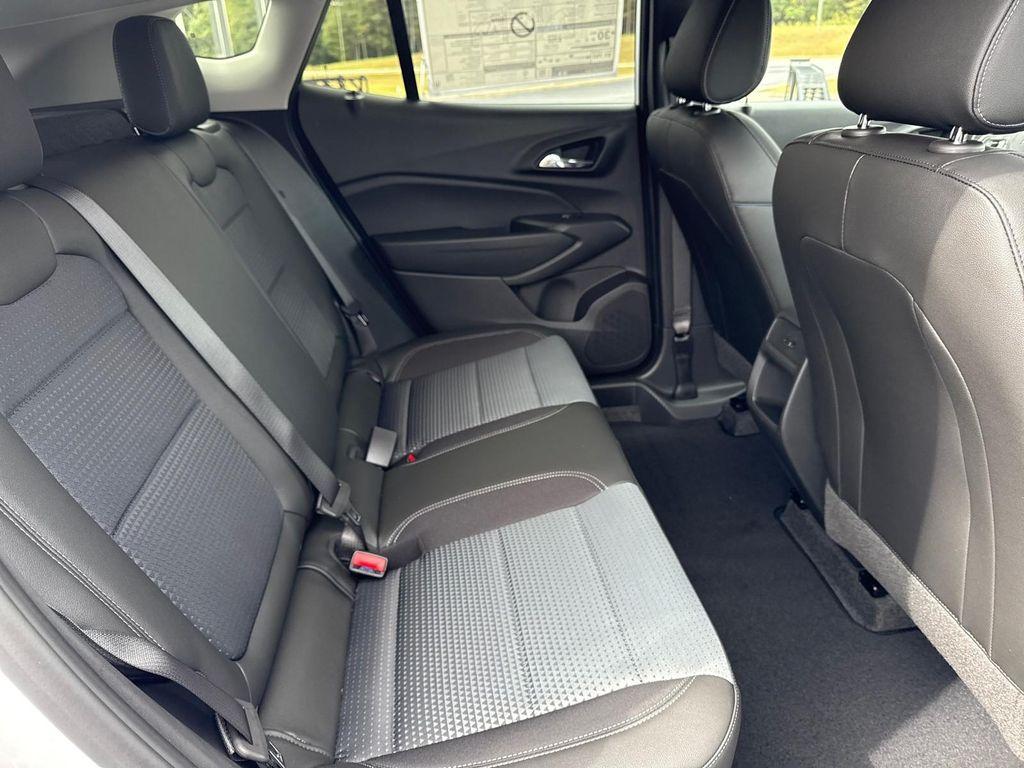 new 2025 Chevrolet Trax car, priced at $25,525