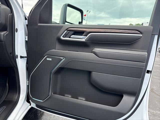 new 2025 GMC Sierra 2500 car, priced at $79,158