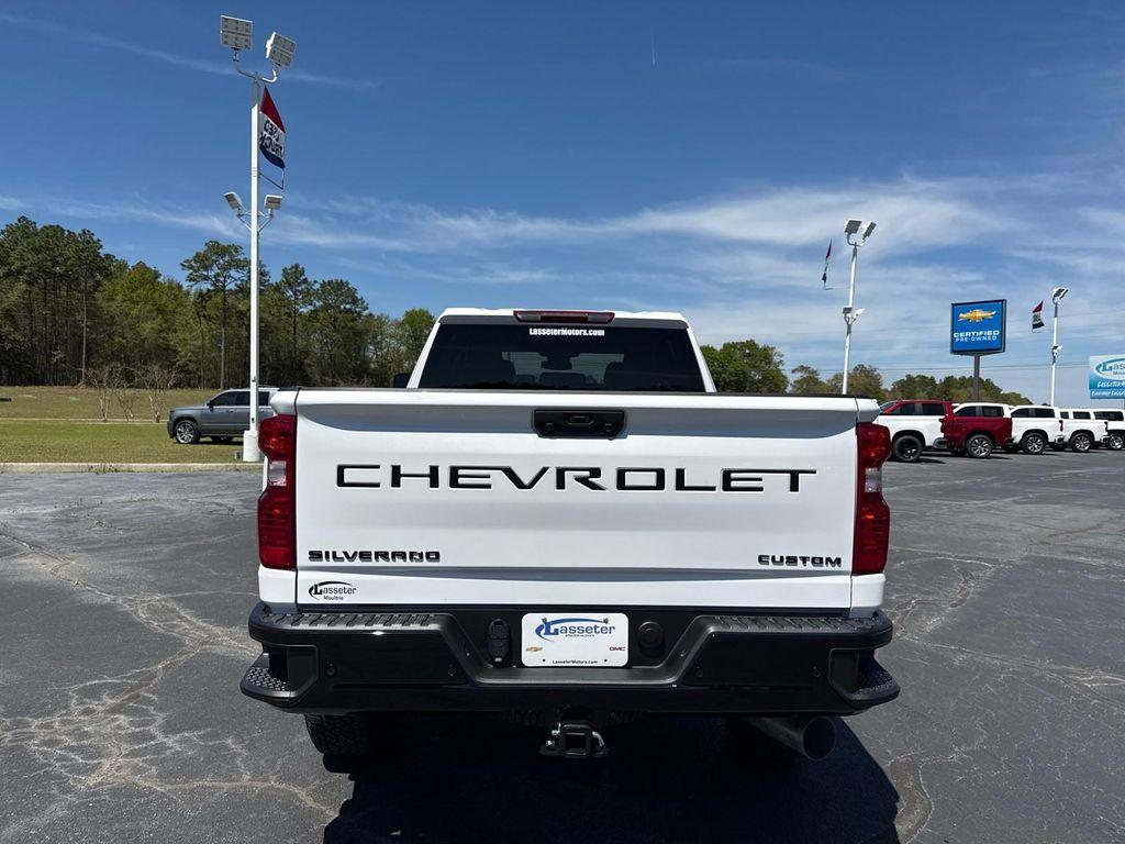 new 2025 Chevrolet Silverado 2500 car, priced at $67,926