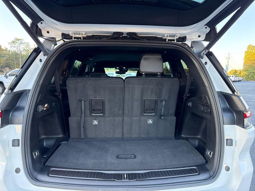 used 2023 Jeep Grand Cherokee L car, priced at $27,995