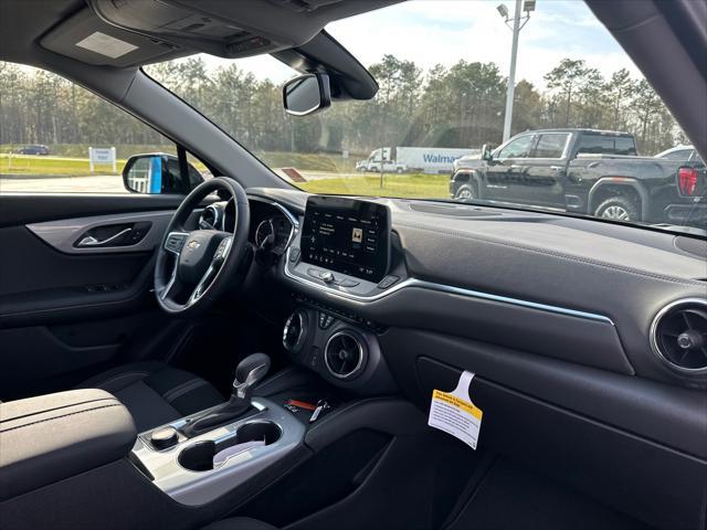 new 2025 Chevrolet Blazer car
