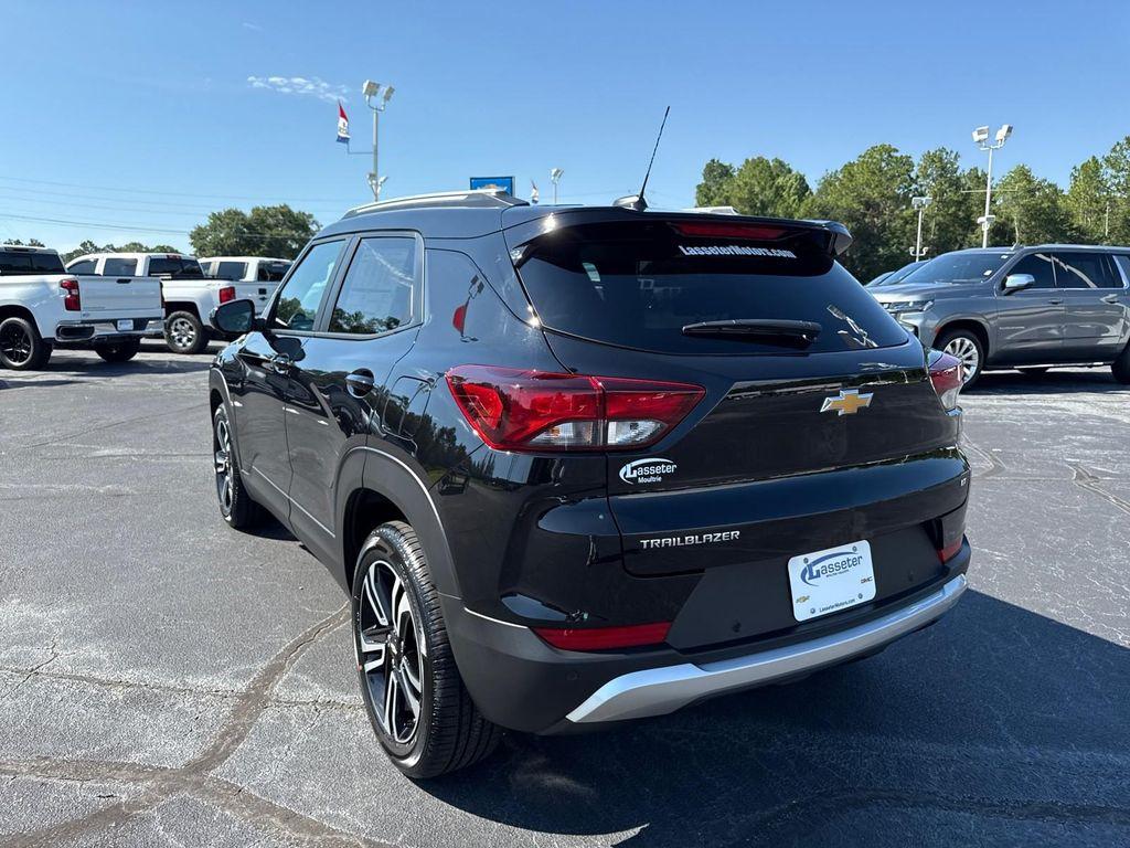 new 2026 Chevrolet TrailBlazer car, priced at $28,996