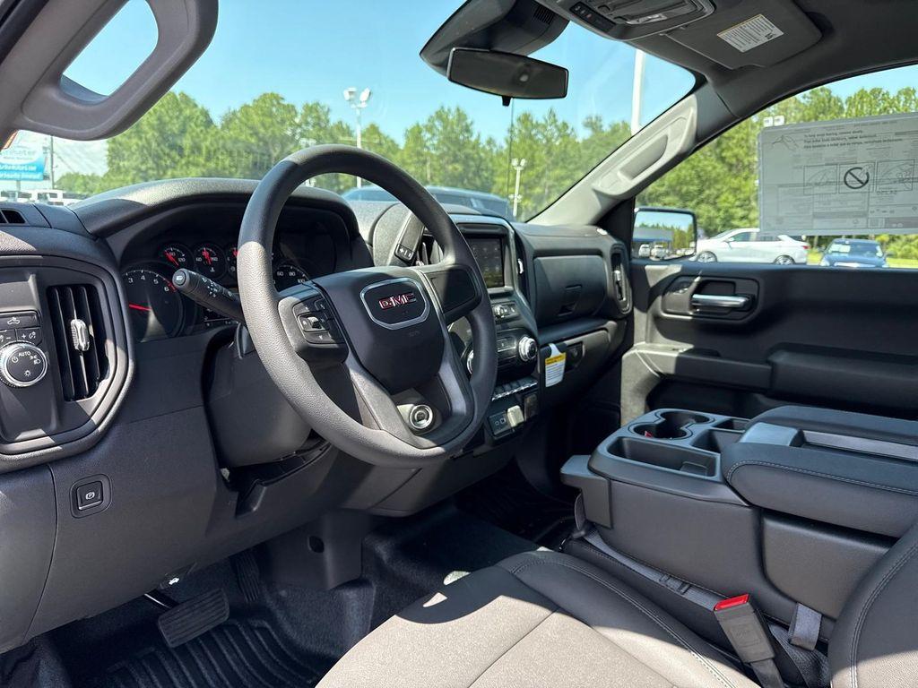 new 2025 GMC Sierra 1500 car, priced at $39,495