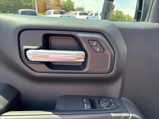 new 2025 GMC Sierra 1500 car, priced at $39,495