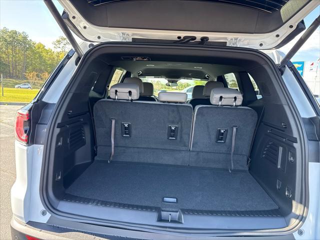 new 2025 GMC Acadia car, priced at $47,320
