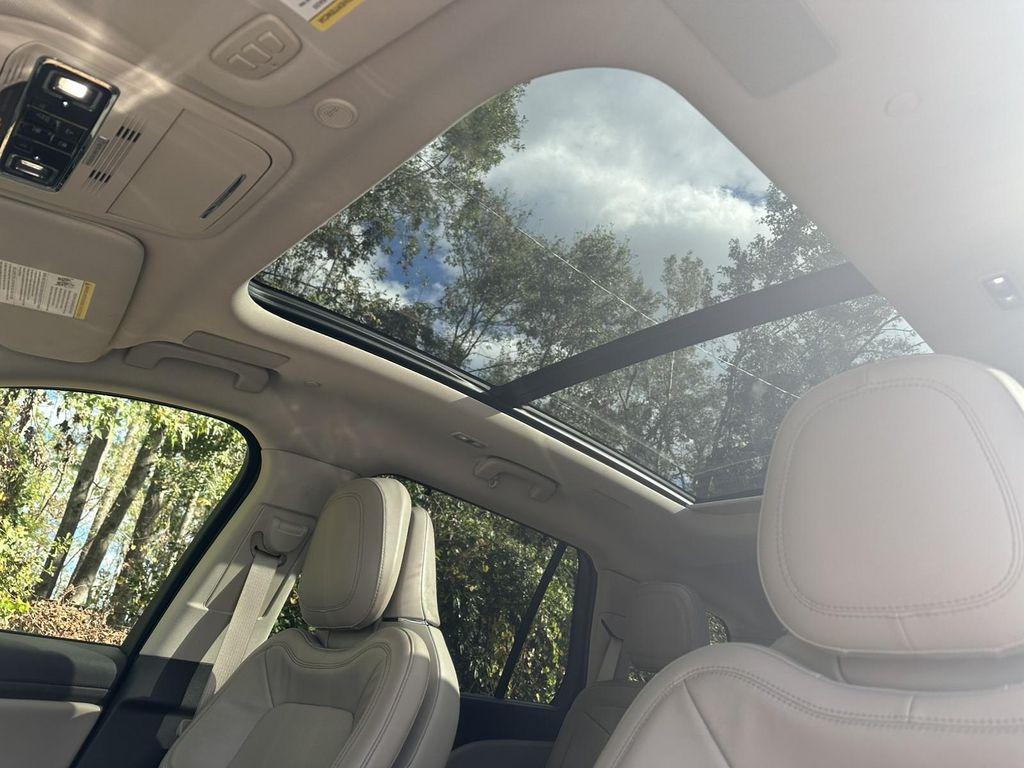 used 2021 Lincoln Aviator car, priced at $37,988