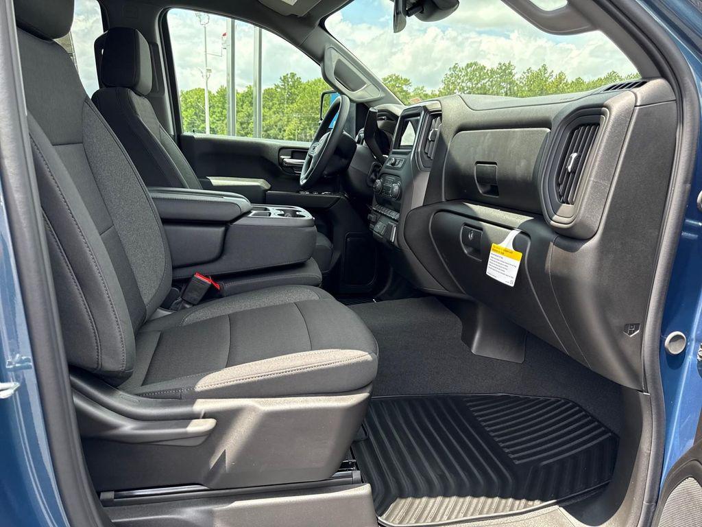 new 2025 Chevrolet Silverado 2500 car, priced at $67,723