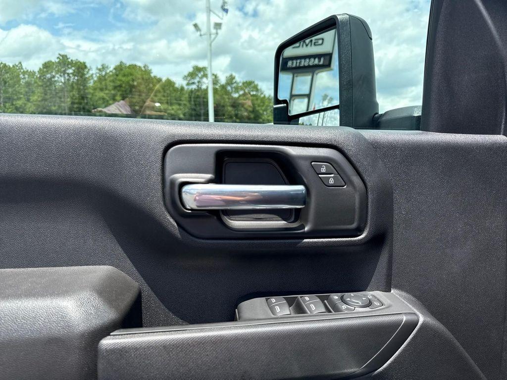 new 2025 Chevrolet Silverado 2500 car, priced at $67,723