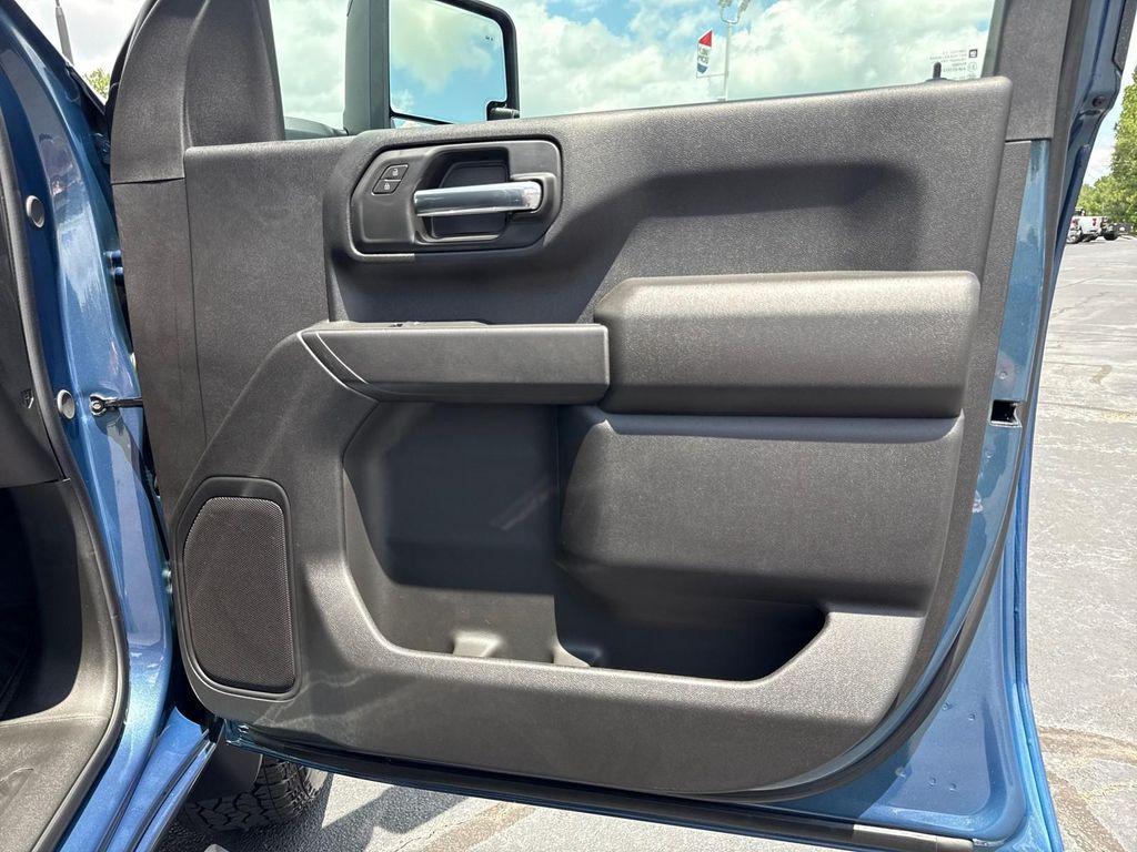 new 2025 Chevrolet Silverado 2500 car, priced at $67,723