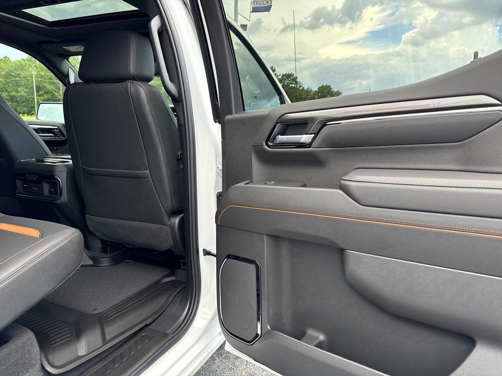 new 2025 GMC Sierra 1500 car, priced at $72,539
