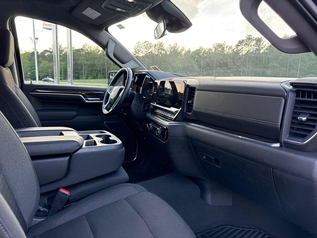 used 2023 Chevrolet Silverado 1500 car, priced at $43,995