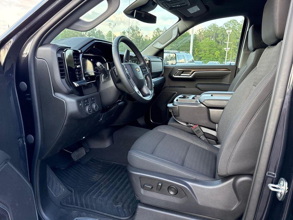 used 2023 Chevrolet Silverado 1500 car, priced at $43,995