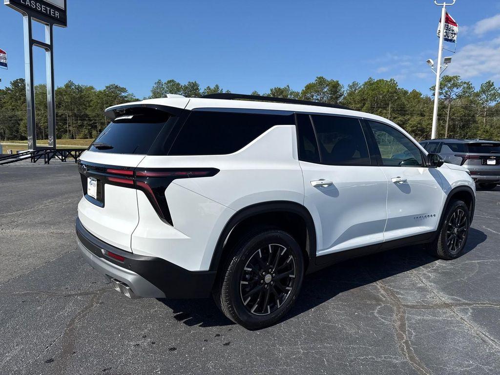 new 2026 Chevrolet Traverse car, priced at $47,755