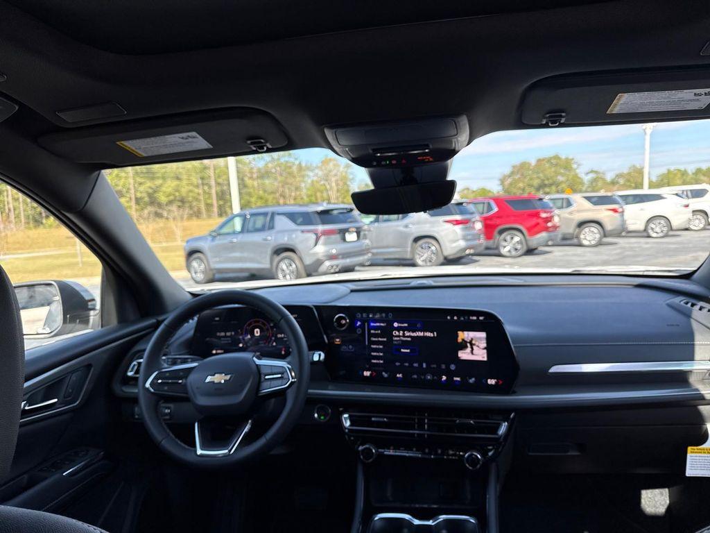 new 2026 Chevrolet Traverse car, priced at $47,755