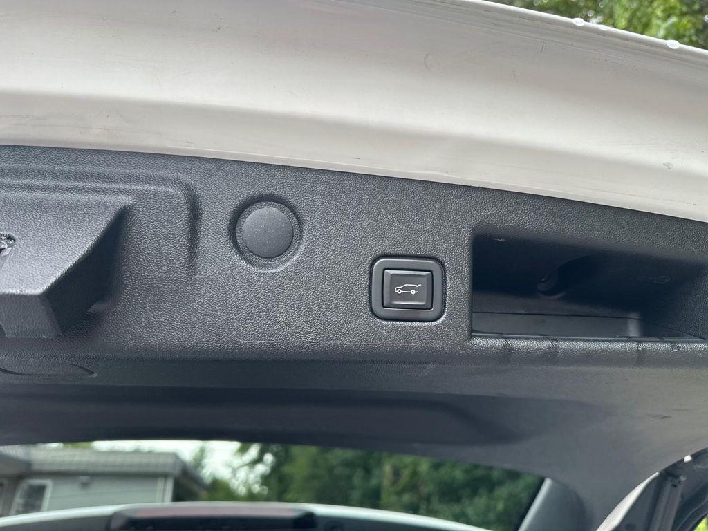 used 2020 Chevrolet Equinox car, priced at $18,988