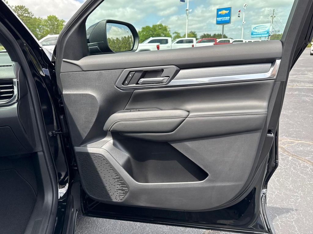 new 2025 GMC Terrain car, priced at $32,878