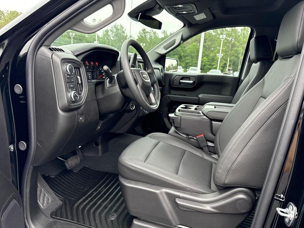 new 2025 GMC Sierra 1500 car, priced at $52,775