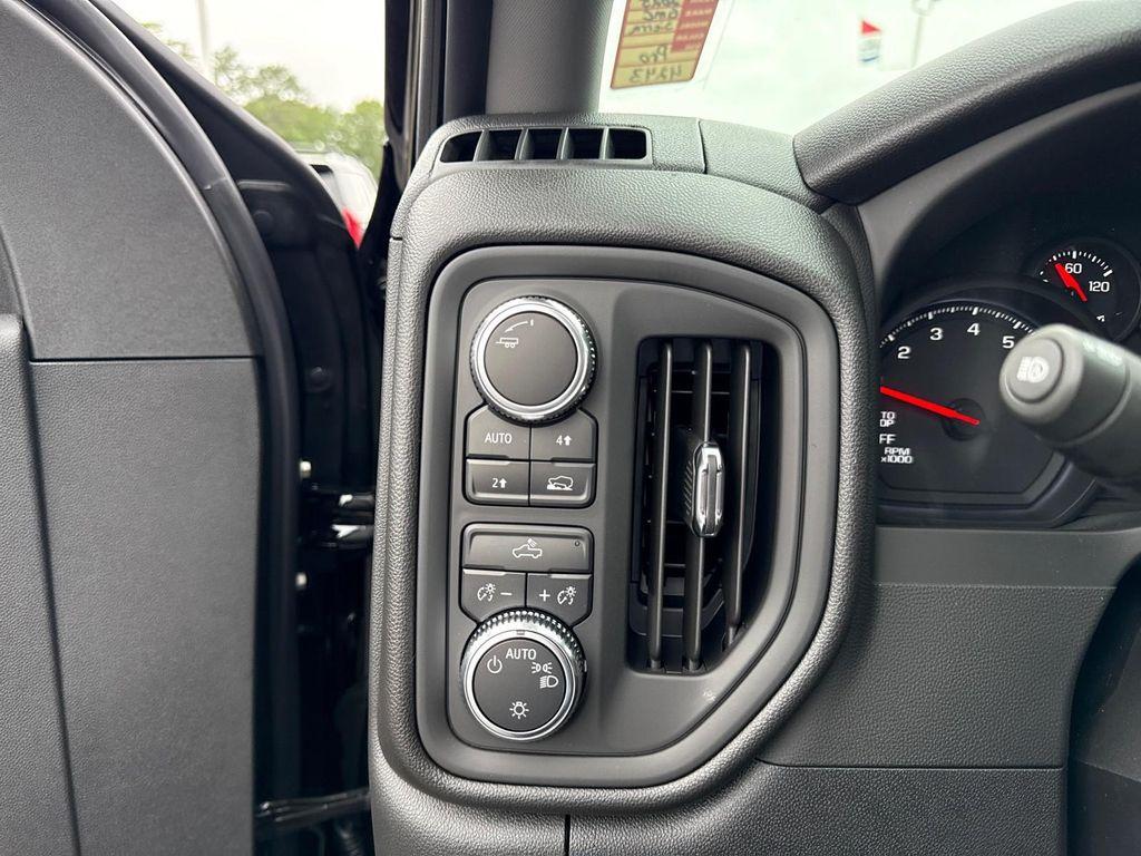 new 2025 GMC Sierra 1500 car, priced at $52,775