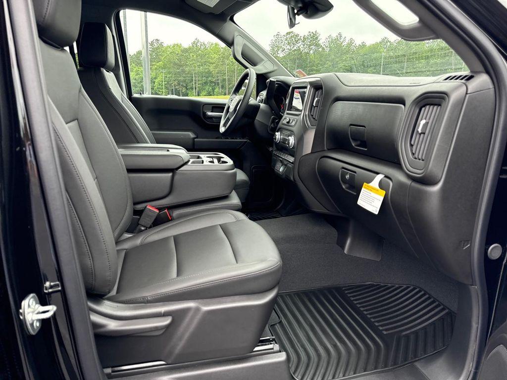 new 2025 GMC Sierra 1500 car, priced at $52,775