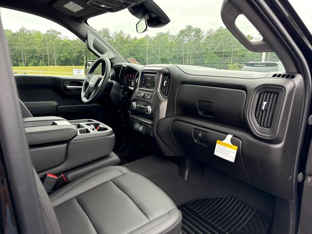 new 2025 GMC Sierra 1500 car, priced at $52,775