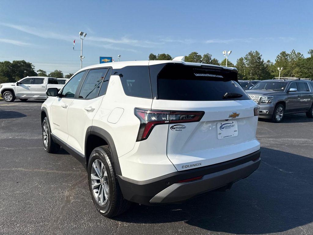 new 2025 Chevrolet Equinox car, priced at $30,035