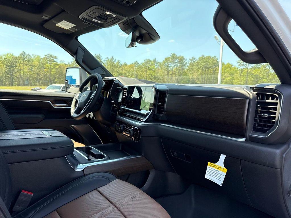 new 2025 Chevrolet Silverado 2500 car, priced at $86,298