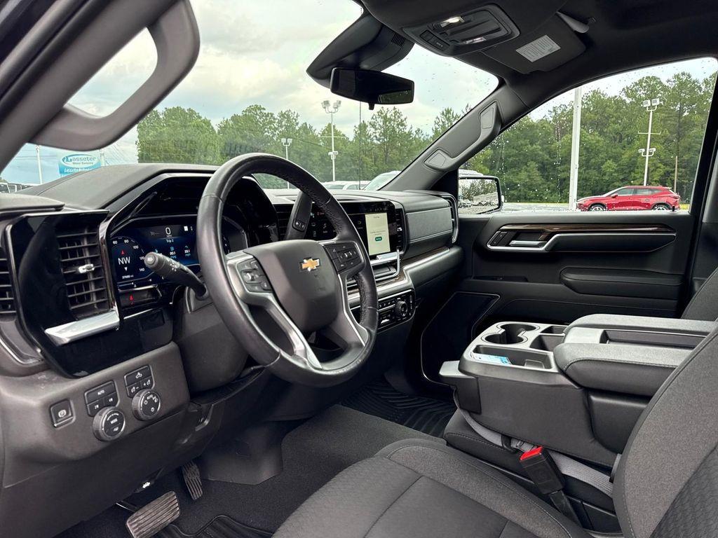 used 2022 Chevrolet Silverado 1500 car, priced at $42,995