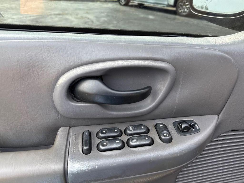 used 2002 Ford F-150 car, priced at $8,995