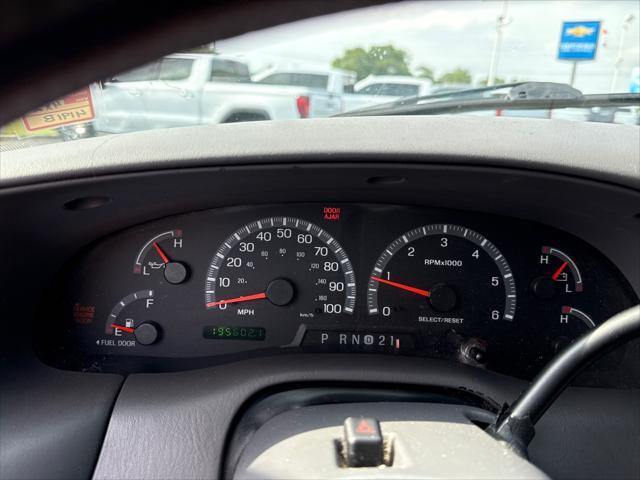 used 2002 Ford F-150 car
