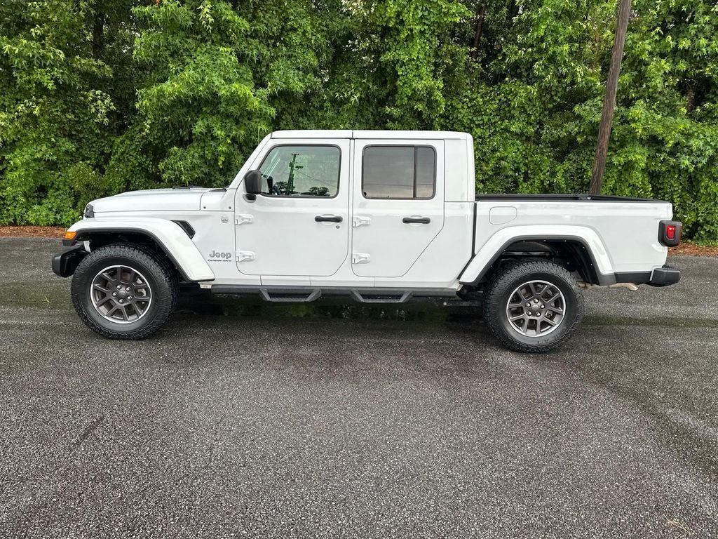 used 2023 Jeep Gladiator car, priced at $32,988