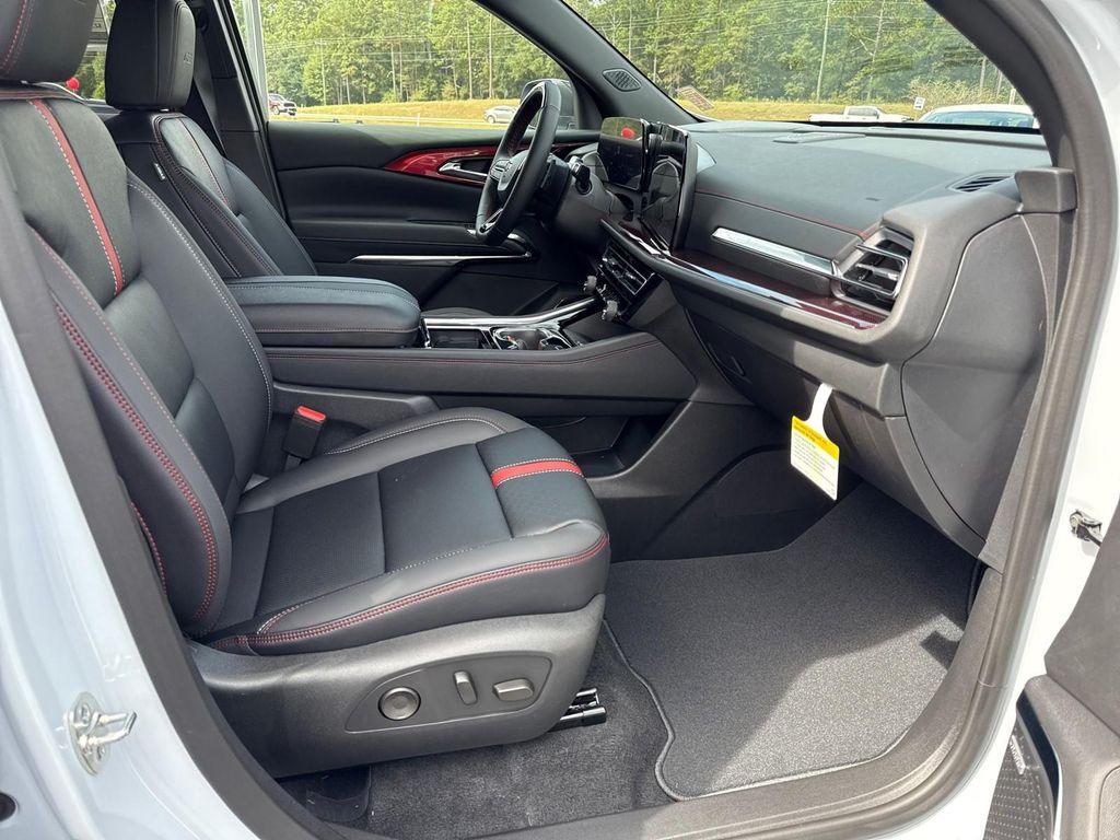new 2026 Chevrolet Traverse car, priced at $59,830