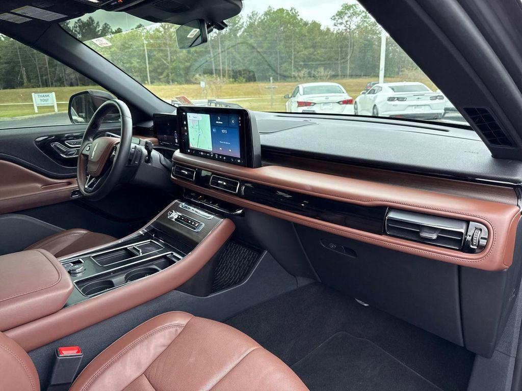 used 2025 Lincoln Aviator car, priced at $59,995
