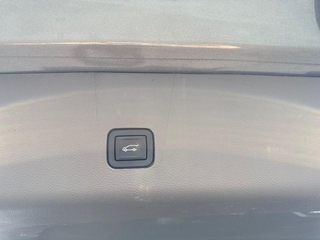 used 2019 Chevrolet Traverse car, priced at $16,995